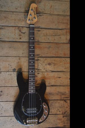 Musicman Stingray Black Rosewood 2 Band